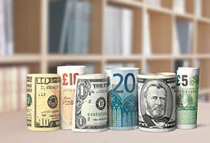金价单日重挫4%，下探七周低位